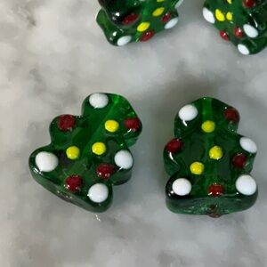 LampWork Christmas Tree Beads (2)